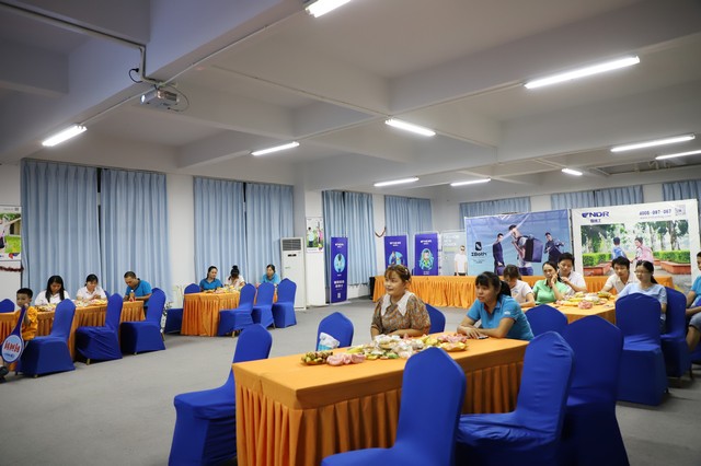 广东箱包厂家,商务背包工厂,休闲背包定制,电脑背包生产厂家,新秀丽代工厂 广东箱包厂家,商务背包工厂,休闲背包定制,电脑背包生产厂家,新秀丽代工厂